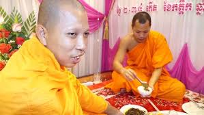 Le Dang y Kathina Gia Dinh Ong Son Khuong