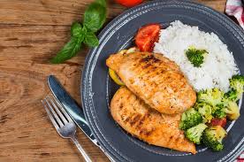 Ketika berpuasa, lambung akan rehat dari tugasnya. 4 Inspirasi Menu Berbuka Puasa Yang Sehat