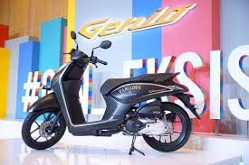 Artikel ini hanya membahas beat saja ya, tidak termasuk honda beat street. 11 Warna Honda Genio 2019 Cbs Dan Cbs Iss Ini Harganya Bmspeed7 Com