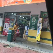 Damai apartment seksyen 25 shah alam / property. 99 Speedmart Seksyen 28