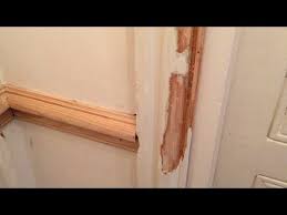 Jun 23, 2021 · suite à un violent coup de vent , la porte d entrée de l appartement a heurté la vitre de son salon qui est tombé. Masticage Peinture Enduit Renover L Encadrement De Porte Abimee Youtube