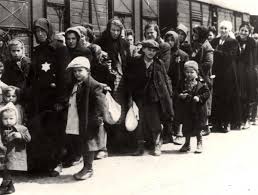 Beginning in 1942, however, auschwitz became the setting for the most massive murder campaign in history. Das Vernichtungslager Auschwitz Birkenau Www Yadvashem Org