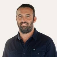 Damien Healy's Instagram, Twitter & Facebook