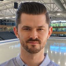 Amy Vecchio's Instagram, Twitter & Facebook