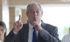 Militante político da democracia, do estado de direito, das liberdades mas não é sobre isso que vou tratar. Ciro Gomes O Mourao Esta Olhando Para A Cadeira Do Bolsonaro Com A Cobica Que Ele Nao Consegue Esconder