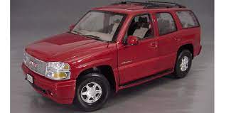 Or is it and gmc makes some very appealing vehicles. 2001 Gmc Yukon Denali Details Diecast Cars Diecast Model Cars Diecast Models Diecast Collectibles And Diecast Muscle Cars