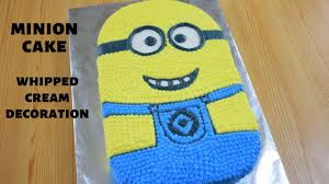 Fondant cake designs fondant cakes cupcake cakes minon cupcakes bolo minion minion cakes minions minions minion art cosmetology cake. Easy Minion Cake Tutorial No Fondant Whipped Cream Decoration Youtube