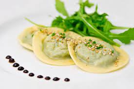 Fill a stock pot with water and bring to a boil over high heat. Shiitake And Arugula Ravioli Recipe