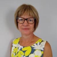 700+ "Knibbs" profiles