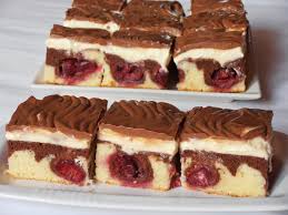 Doar retete de prajituri, cu foi, cu blat de pandispan si cu creme diverse. Retete De Prajituri Caietul Cu Retete