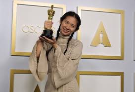 Awards in 2006 that no film won more than three awards and the first time since the 44th academy awards in 1972 became the seventh person to win a third acting oscar and the second to win best actress three times.11 as at the 93rd annual ceremony, seven films received multiple awards; Nomadland Wins Best Picture At A Social Distanced Oscars