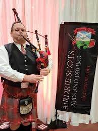 The scottish bagpipe players | length : The Flowers Of The Forest Lament Kevin Fraser Bagpipes The Man In The Kilt