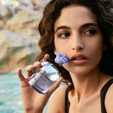 Dolce & Gabbana DOLCE BLUE JASMINE ~ Critiques de Parfums