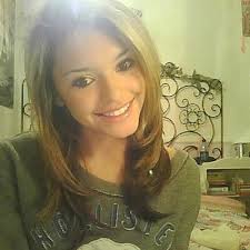 Chloe Coffman (@chloecoffman)