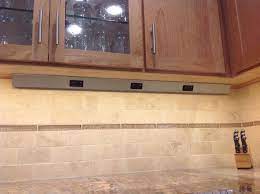 Under Cabinets Outlets Leave Your Backsplash Un Obstructed Kitchen Flooring Cabinetry Design Cool Kitchens