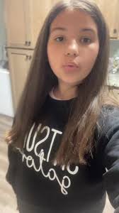 zoey🤍 (@zoey75568)