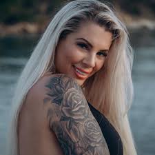 Skandal 😱 .... Barbara Schöneberger #hüllenlos im Internet. Natürlich ein  kleiner Scherz 🤣 . Barabra Schöneberger wurde von Medi mit dem neuen  #MediVision System gescannt, und erklärt euch nochmal kurz, wieso und