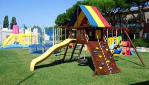 Ogni area è studiata per offrire gonfiabili, giostre e giocattoli che sapranno stimolare la loro creatività, la fantasia e le. Aprica Nuovo Parco Giochi Prima La Valtellina
