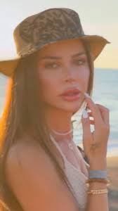 Sunset girl 🌅, ., ., ., ., ., ., #sunset #reel #newreel #love  #fatinhamoush #syria #sealife #sea #sealovers