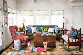 Luckily, this will not be true only if you muster up some innovative resourcefulness. 20 Family Room Decorating Ideas Easy Family Room Design Ideas