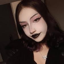 does anyone know what style this is bc I love it