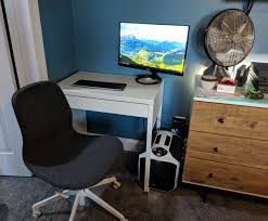 Everybody has their dream step in their mind. Jake Baldino On Twitter My Pc Gaming Situation Has Changed To This Tiny Little Desk Setup And I Need A New Mouse Keyboard Any Suggestions I M Overwhelmed And Mechanical Keyboards Annoy