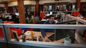 How Much Google Facebook Other Tech Giants Pay Software Engineers