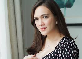 Maybe you would like to learn more about one of these? Bikin Video Tik Tok Pakai Baju Tembus Pandang Hingga Bra Nyeplak Tampilan Shandy Aulia Jadi Sorotan Semua Halaman Stylo