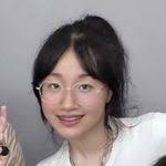 Suet Chiu's Instagram, Twitter & Facebook