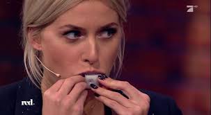 Die meisten sprachen offen über den verlauf und ihre. Hat Lena Gercke Hier Das Ding Des Jahres Im Mund
