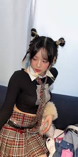 Hanni kpop | Explore Tumblr posts and blogs | Tumgik