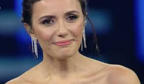 E il successo, forse non è un caso, le è. Serena Rossi Emoziona Con La Dedica Al Nonno E Partito Per Napoli Senza Avere Nulla In Tasca La Nostra Grande Quercia