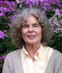 Remembering Former Faculty Nancy Wright P'72, '75