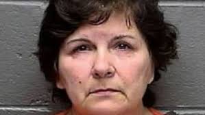 Grandmother Chopped Up Husband Carried Him in Handbag