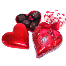 We offer a huge range of products. 5 Lovely Valentine S Day Gift Ideas For Your Girlfriend My Decorative