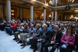 SPD: Governor honors long-term employees at statehouse reception