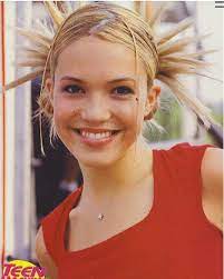 The Worst Hairstyles We Used To Love 2000s Hairstyles 90s Hairstyles Y2k Hairstyles
