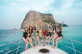 This is 宜蘭龜山島賞鯨豚2 by wenjie on vimeo, the home for high quality videos and the people who love them. é¾œå±±å³¶ç‰›å¥¶æµ·supçŽ©æ°´å®œè˜­äºžå¤ªéŠè‰‡ å®œè˜­ç¸£