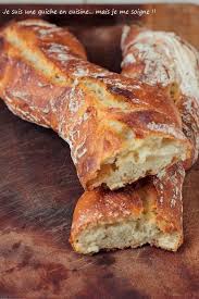 Je Suis Une Quiche En Cuisine Mais Je Me Soigne La Baguette Tradition Presque Comme A La Boulangerie Recette Recettes De Cuisine Cuisine
