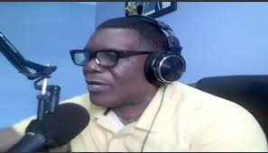 Felix Deterville aka Champagne didn’t play with Pablo Escobar!! It was time  someone put a mirror up to his face and reminded him about himself. Bravo  CHAMPAGNE 🔥💪🏽