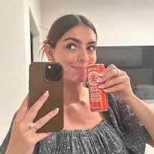 Ella Vernon (@yournailgirlella) • Instagram photos and videos