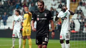 Caner erkin 4 ekim 1988 edremit, balıkesir doğumlu, türk millî futbolcu. Caner Erkin In Besiktas Macerasi Sona Eriyor