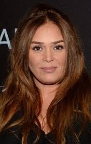 Lola Dewaere's Instagram, Twitter & Facebook