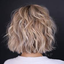 For straight hair that is fine and thin, i generally recommend a blunt cut, possibly angled forward slightly to be just a little longer in front than in the back. Short Hair With Layers Thin Hair Haircuts Hairstyles For Thin Hair