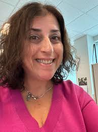 Happy Passover! I live in the city, am 57, and biking is my passion! I also  live to explore and learn Looking for someone who is ready for a real  thing! I