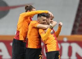 Galatasaray'da forma giyen genç futbolcu kerem aktürkoğlu'nun gösterdiği performans, hem ailesini hem de altyapıdayken formasını giydiği hisareynspor'u gururlandırıyor. Kerem Akturkoglu Nun Inanilmaz Hikayesi Bu Bir Futbol Aski Kerem Akturkoglu Web Aslan Galeri