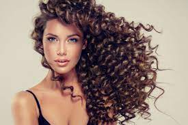 Quelle Coupe Pour Les Cheveux Longs Frises 15 idees coiffure canons pour cheveux boucles. quelle coupe pour les cheveux longs