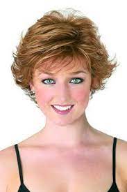 Flipped Out Ends Haircuts And Style Ideas For Womens With Short Length Hair In 2019 Hairs Flippy Hair Short Hair Styles For Round Faces Haircuts For Fine Hair