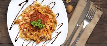 Hitta tidtabell mellan essen och bologna. Essen In Bologna Ragu Alla Bolognese Air Dolomiti