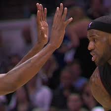 Kawhi leonard's perfect answer to not having lebron james & stephen curry's level of fame before game 1 of 2019 nba. Kawhi Leonard S Hands Are In Lebron S Face Everywhere Sbnation Com